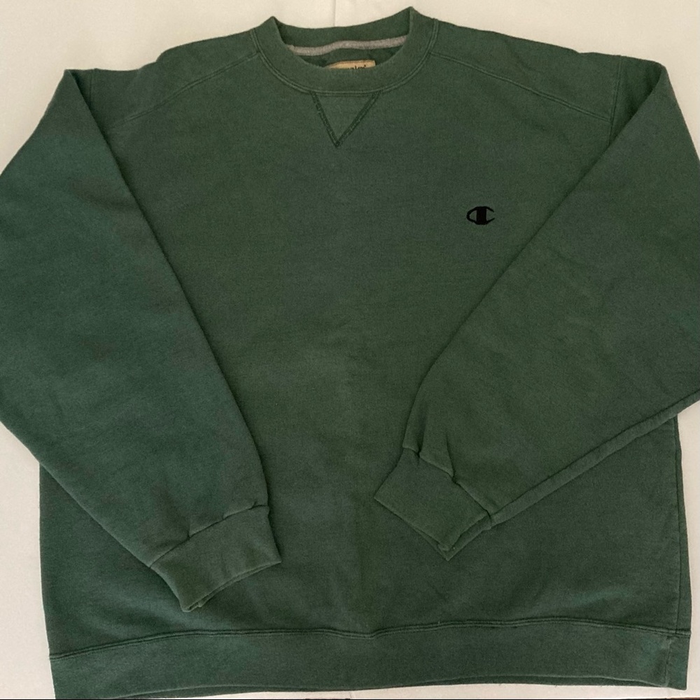 Champion Long Sleeve Crewneck Sweatshirt